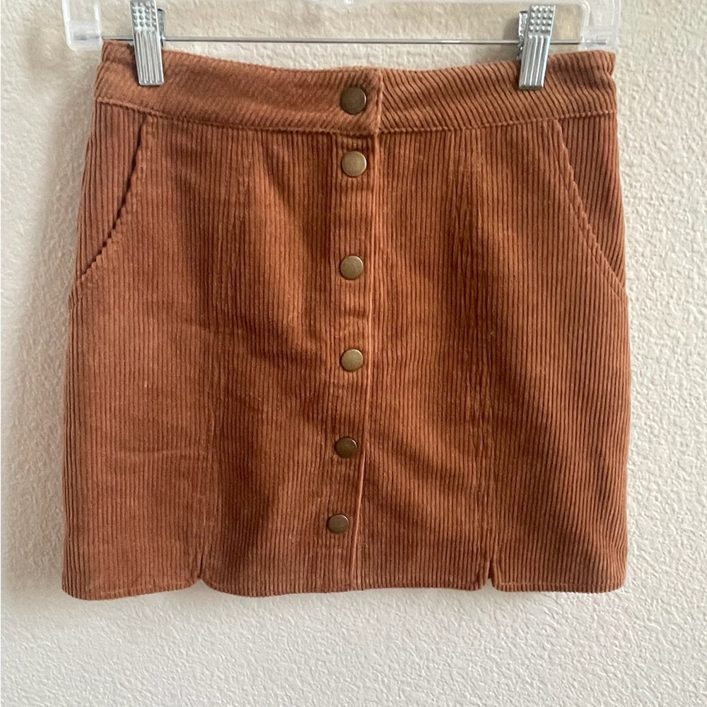 Corduroy snap button up skirt: camel color, small